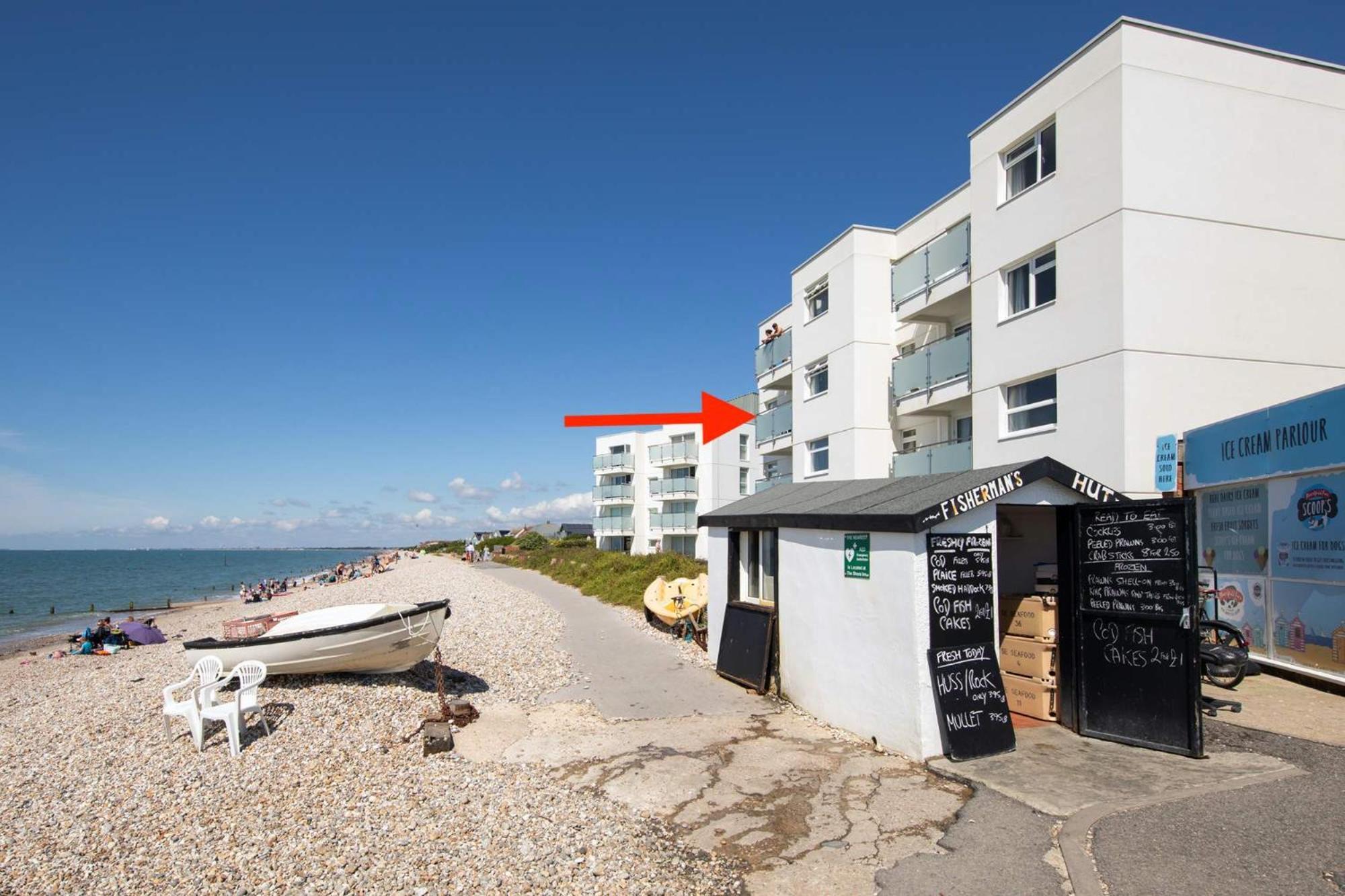High-End Beachfront Getaway Sea View King Bed East Wittering Esterno foto