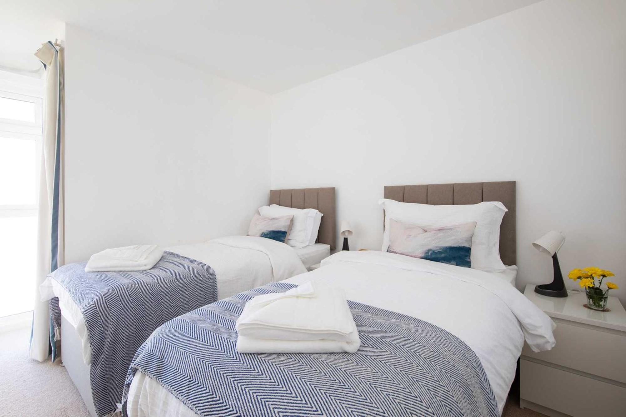 High-End Beachfront Getaway Sea View King Bed East Wittering Esterno foto