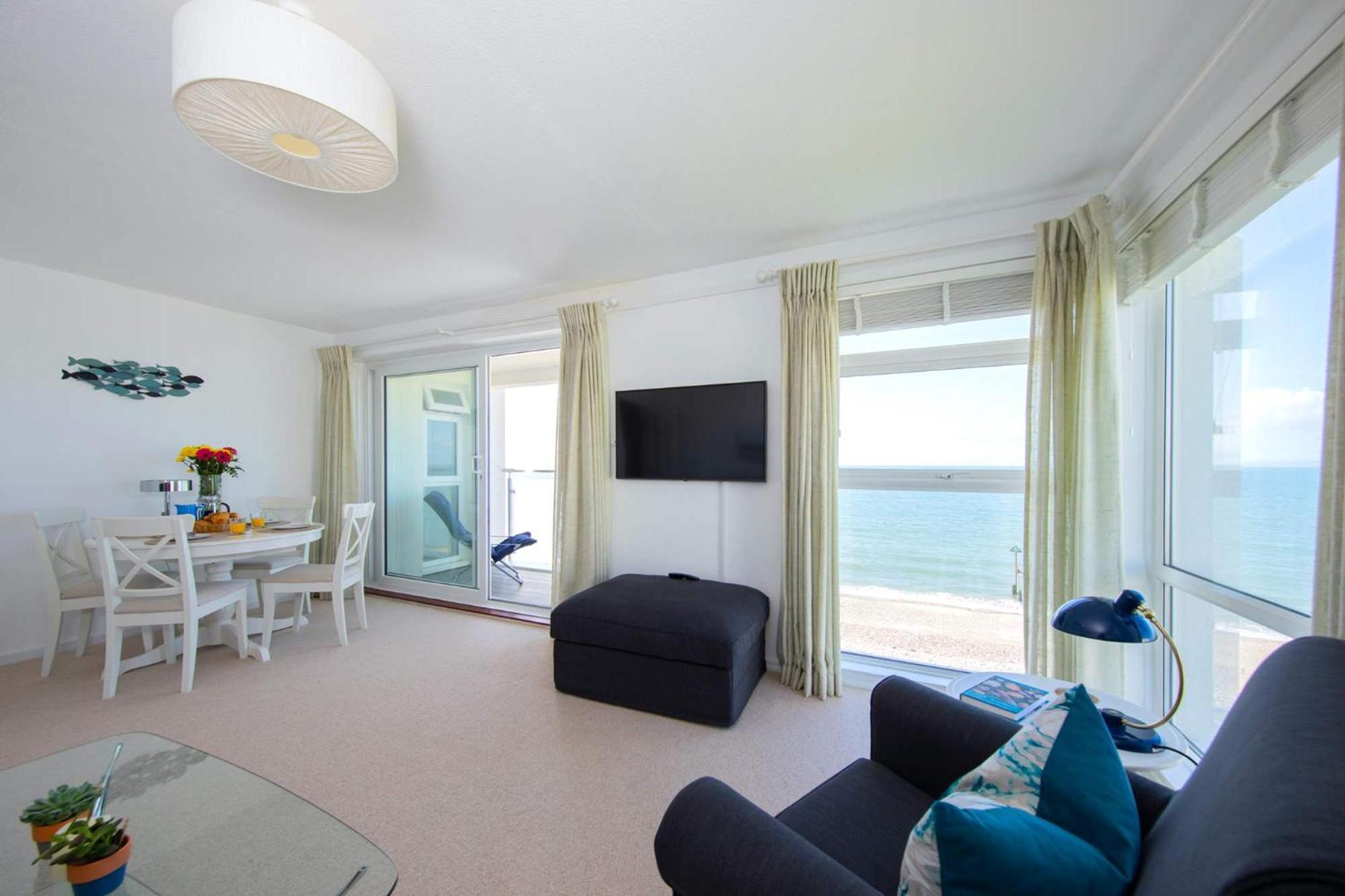 High-End Beachfront Getaway Sea View King Bed East Wittering Esterno foto
